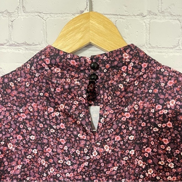 Ditsy Floral Blouse 5️⃣✖️3️⃣0️⃣ - Picture 7 of 9